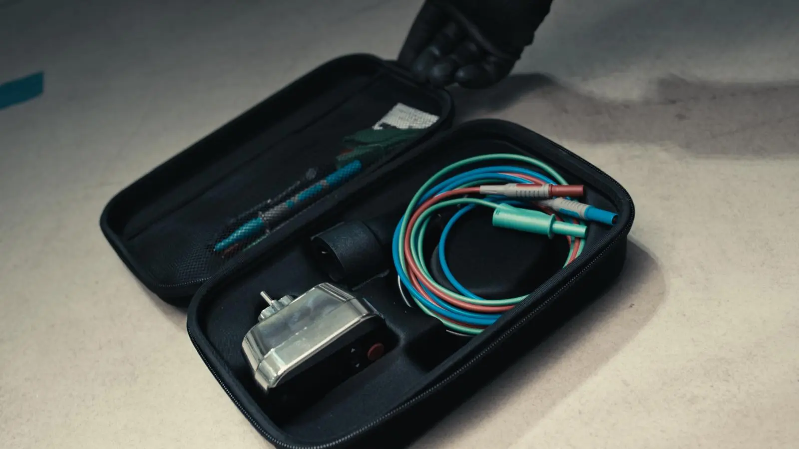 Tutto il kit, pronto per l’intervento.