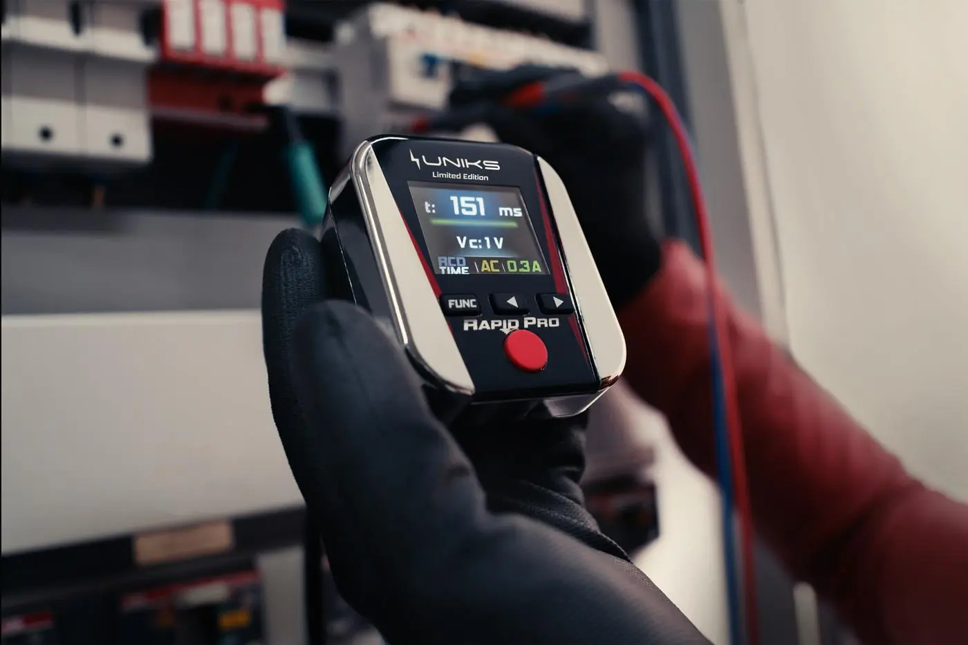 Rapid Pro Limited Edition durante un test RCD con display acceso